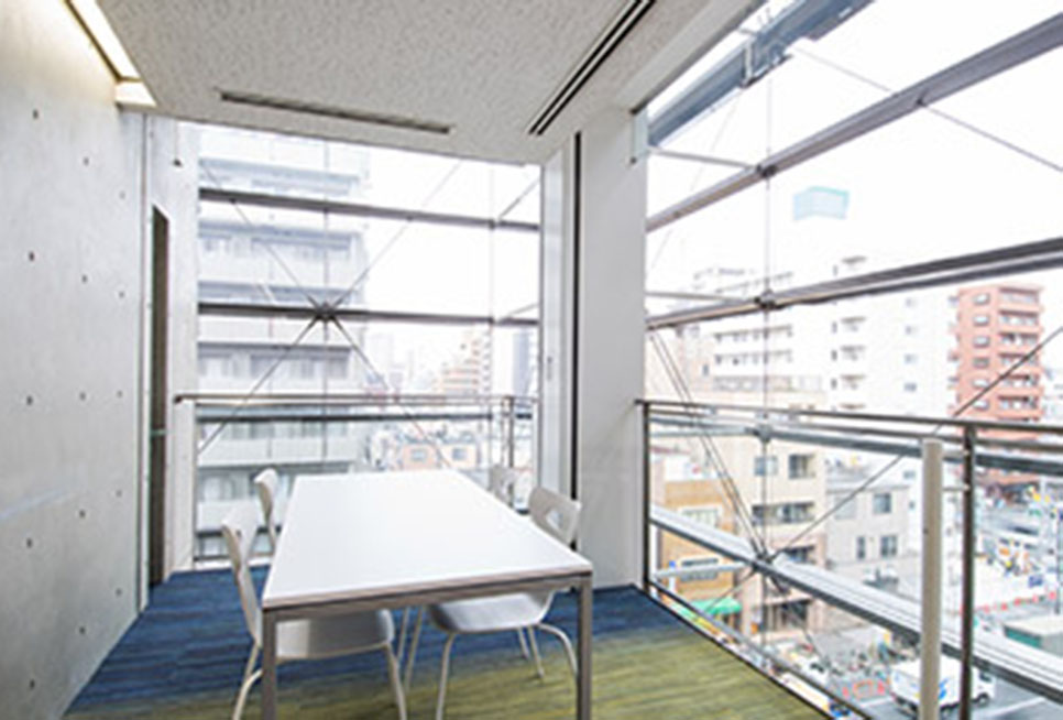 東京本社 リフレッシュコーナー５